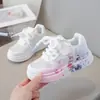 Zapatillas Suaves para Niños y Niñas 2026 Primavera y Otoño Tendencia Nueva Moda Campus Zapatos Blancos Zapatos Deportivos Zapatos Casuales