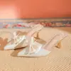 Novidade Primavera e Verão 2025 Meia Sapatilha Apontada com Laço e Strass Sandálias de Salto Agulha Elegantes Estilo Francês para Usar na Rua