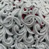 Tela de encaje soluble en agua de alta gama blanca de 90 cm con un estilo fresco para vestidos de novia de mujer, con bordado hueco tridimensional