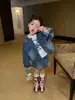 Roupas Infantis Winnie Fruit Coleção Outono 2026 Roupas Infantis Meninas Estilo Coreano Conjunto Jeans Lavado Branco Lavado Areia Jaqueta + Saia-Short