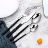 Spot al por mayor acero inoxidable 304 Cuchillo de filete de caballero y tenedor y cuchara juego de tres piezas vajilla doméstica juego completo de cuchillo y tenedor y cuchara estilo occidental