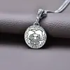 Plata de ley s925 oro y plata patrón tangcao redondo marca clown hebilla universal colgante retro alto sentido hombres y mujeres accesorios de nicho