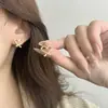 Nuevos Pendientes de Aguja de Plata Estilo Chica Francesa Pendientes de Encaje Estéreo Elegantes Diseño Simple de Corazón Femenino 2025