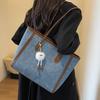Bolsa popular deste ano feminina de grande capacidade 2023 nova moda casual bolsa de ombro outono versátil bolsa de ombro para o dia a dia