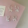 Pendientes Dulces Versátiles de Uso Diario con Clip de Mosquitero de Lazo, Diseño de Nicho, Puños de Oreja de Lujo Ligero, Dulces y Frescos