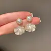 Pendientes de Camelia de Perla de Alta Gama Estilo Bosque Natural, Ligeros y Elegantes, Etéreos y de Hada, Pendientes Femeninos, Colgantes para Oreja, Aretes
