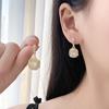 Pendientes geométricos sencillos y elegantes con tachuelas de diamantes de plata S925 para mujer, modernos, versátiles y de lujo, al por mayor.