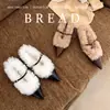 Sapatos Femininos de Couro Bico Fino Pequenos de Luxo 2026 Outono/Inverno Novos Sapatos de Calçar Simples com Pelo Salto Médio Sapatos de Algodão Quentes com Lã Grossa