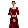 Vestido de Toast Nuevo Estilo 2026 para Novia, Vestido de Boda y Compromiso de Manga Larga para Otoño e Invierno, Vestido Rojo Elegante de Homecoming para Mujer