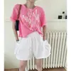 2026 Nueva Camiseta Rosa Estilo Coreano Dulce y Fresca con Letras Graffiti, Holgada y Versátil, Cuello Redondo, Manga Corta