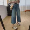 Calça Jeans Cropped de Cintura Alta Afunilada com Estampa Graffiti para Mulheres, Novo Estilo Primavera/Verão 2026, Jeans Reto Solto para Figuras Baixas