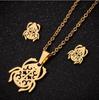 Moda Nuevos aretes de copo de nieve collar traje de joyería traje de joyería con forma de corazón de amor de oro de 18K juego de dos piezas de comercio exterior