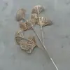 Folhas de Ginkgo Douradas Folhas de Eucalipto Douradas Frutos de Azevinho Artificiais Frutas Vermelhas Planta do Dinheiro Flores Artificiais Atacado
