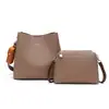 Bolso Cruzado de Hombro Único de Gran Capacidad para Viajes Diarios Cuero Suave Tipo Cubo Set de Bolsas Madre e Hijo Bolsita Pequeña Desmontable Bolso Tote