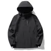 Ropa de asalto tres en uno para exteriores para hombres y mujeres abrigo overall grueso resistente al frío con forro polar desmontable venta al por mayor logo imprimible