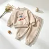 Conjunto de Moletom Fofo de Desenho Animado de Cachorro Skiando para Crianças Conjunto de Duas Peças Calça Jogger de Manga Longa para Meninos Primavera e Outono