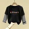 2026 Nova Camada Base de Outono Infantil Camiseta de Manga Longa para Meninas Falsa Duas Peças Tamanho Médio e Grande Infantil Algodão Puro Super Bonita
