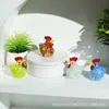 Artesanías de Esmalte de Colores Loro Lindo Gallo Pequeño Gallina Pequeña Dibujos Animados Adornos de Cristal Sala de Estar Hogar Decoración Suave Péndulo