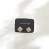 Colar Quadrado de Aço Titânio Totalmente Cravejado de Diamantes de Luxo Leve de Alta Qualidade para Mulheres Corrente para Clavícula Simples da Moda Versátil de Nicho Ins