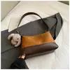 Bolsa Grande para Dumplings para Mulheres 2025 Inverno Nova Simples de Ombro Transversal Bolsa Quadrada Pequena para Alunos Aula Trabalho