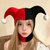 Chapéu de palhaço para festa de carnaval de Halloween de outono e inverno, chapéu de chifre de diabo bicolor vermelho e preto, chapéu casual e adereço de cabeça