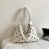 Bolsa tote de bolinhas de grande capacidade, best-seller transfronteiriço, novo modelo 2026 para mulheres, bolsa de ombro versátil de alta qualidade para o dia a dia, moderna