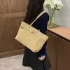 Bolso de mano nuevo estilo retro, gran capacidad, un bolso de hombro moderno y elegante con un diseño único, perfecto para mujeres a la moda
