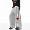 Pantalones de Chándal con Corazón y Tres Rayas Estilo Jennie para Hombre y Mujer, Diseño de Otoño de Alta Resistencia, Pantalones Casuales de Pierna Ancha