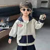 Chaqueta de etiquetas retro para primavera y otoño 2026 nueva moda genial estilo callejero cárdigan top para niños y bebés