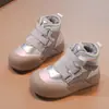 Sapatos de Algodão para Meninas 2025 Inverno Novo Botas de Neve Grossas de Pelúcia para Crianças Maiores, Botas de Algodão Esportivas Quentes