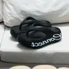 Chanclas de Verano para Mujer, Versátiles de Color Sólido, Sandalias de Dedo Gruesas de Moda para Exteriores con Tacto Suave, Chanclas de Playa