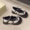Zapatos Pequeños de Cuero con Lazo Dulce Francés para Mujer 2025 Primavera y Verano Nuevo Estilo Retro Zapatos Mary Jane de Suela Gruesa