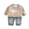Roupas para Meninos Moda Primavera e Outono Manga Longa 2025 Novo Menino Estampa Completa Letra Ok Gola Redonda Conjunto de Duas Peças Roupas Modernas