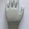 Procesamiento y Personalización de Guantes de 13 Pines Recubiertos de Nylon, PU y Fibra de Carbono en Dedos y Palma