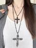 Gargantilla de Cuero Gótico con Colgante de Cruz para Mujer, Cadena de Clavícula de Moda y Elegante, Accesorio Versátil para el Cuello