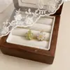 Aretes de Zirconia Flor Doble Ojo de Gato para Mujer, Exquisitos Versátiles de Alta Gama, Elegantes Reversibles al por Mayor