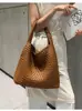 2024 nuevo bolso de alta calidad tejido a mano bolso tote grande para hombro bolso de axila bolso cubo bolso para mamá moda