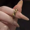 Anillo Serpentino Estilo Little Red Book, Anillo de Serpiente de Doble Cabeza Estilo Antiguo Oro Negro Zodiaco Serpiente de Gama Alta