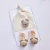 Gorro de Bebé Primavera y Otoño Animales de Dibujos Animados Estilo Occidental con Visera Gorro Fetal para Recién Nacidos Juego de Calcetines