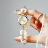 Moda Superventas Nuevo Estilo Nicho Fresco Esfera Redonda Reloj de Pulsera de Cuarzo para Mujer Pulsera de Diseño de Jade de Lujo Ligero
