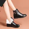 Sapatos de Mãe, Sapatos de Algodão de Inverno, Sapatilhas de Veludo, Antiderrapantes, Quentes, Botas Curtas para Idosos, Sapatos para Mulheres de Meia-Idade e Idosas, Sapatos de Couro, Sapatos de Inverno para Meia-Idade