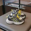Nuevos zapatos deportivos de otoño para niños, zapatos casuales transpirables y ligeros para niños, zapatos de cuero para niñas, zapatos versátiles tipo "dad shoes" para estudiantes