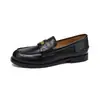 Weiwei Girl 8807-1 Mocasines Cómodos sin Cordones para Mujer, Zapatos de una Sola Pieza con Punta Redonda, Estilo Británico, Zapatos de Piel Adornados con Monedas Doradas