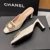 Pantuflas de verano con hebilla de diamante para mujer, sandalias de piel auténtica con punta cerrada, sin cordones, de piel de oveja, tacón alto, punta cuadrada, para uso exterior