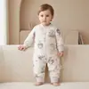 Macacão de bebê com enchimento de algodão de 40g, adequado para bebês, peça externa para outono e inverno, macacão de algodão fino Classe A para inverno