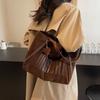 Bolso de Hombro Retro de Gama Alta 2026 Bolso de Mano de Nuevo Estilo para Mujer, Bolso Tote de Gran Capacidad de Gama Alta para el Trabajo y los Viajes Diarios