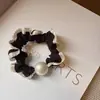 Elástico de Cabelo Elegante com Renda e Pérolas Estilo Intestino para Mulheres Sensação de Alto Padrão Novo Estilo 2026 Corda Elástica Acessórios de Cabelo