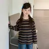 Camiseta base para niñas YOJIA, nueva y elegante camiseta de rayas de manga larga para niños mayores, ropa de invierno engrosada para niños