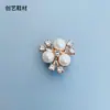 Nuevos accesorios decorativos para zapatos con agujeros, hebillas para zapatos con flores, bonitos accesorios para zapatos de jardín con dibujos animados, hebillas para bolsos con agujeros y flores, disponibles en stock.