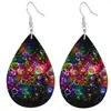 Pendientes de Cuero PU de Doble Cara con Estampado de Patrón Tridimensional Bloque de Color Moda Personalizada Estilo Nuevo Transfronterizo Forma de Gota de Agua Personalizables